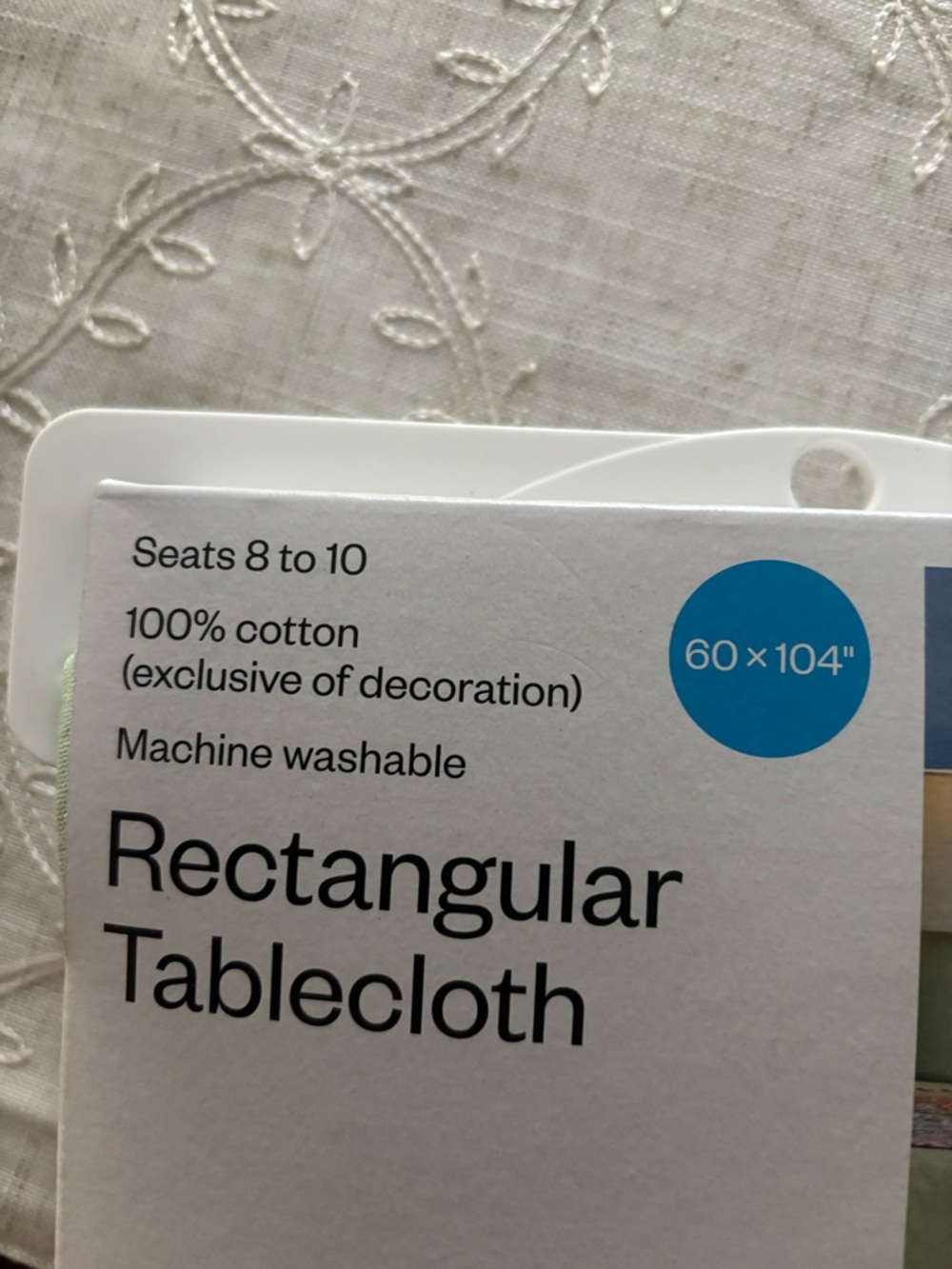 Room Essentials Tablecloth - Picture 4 of 4